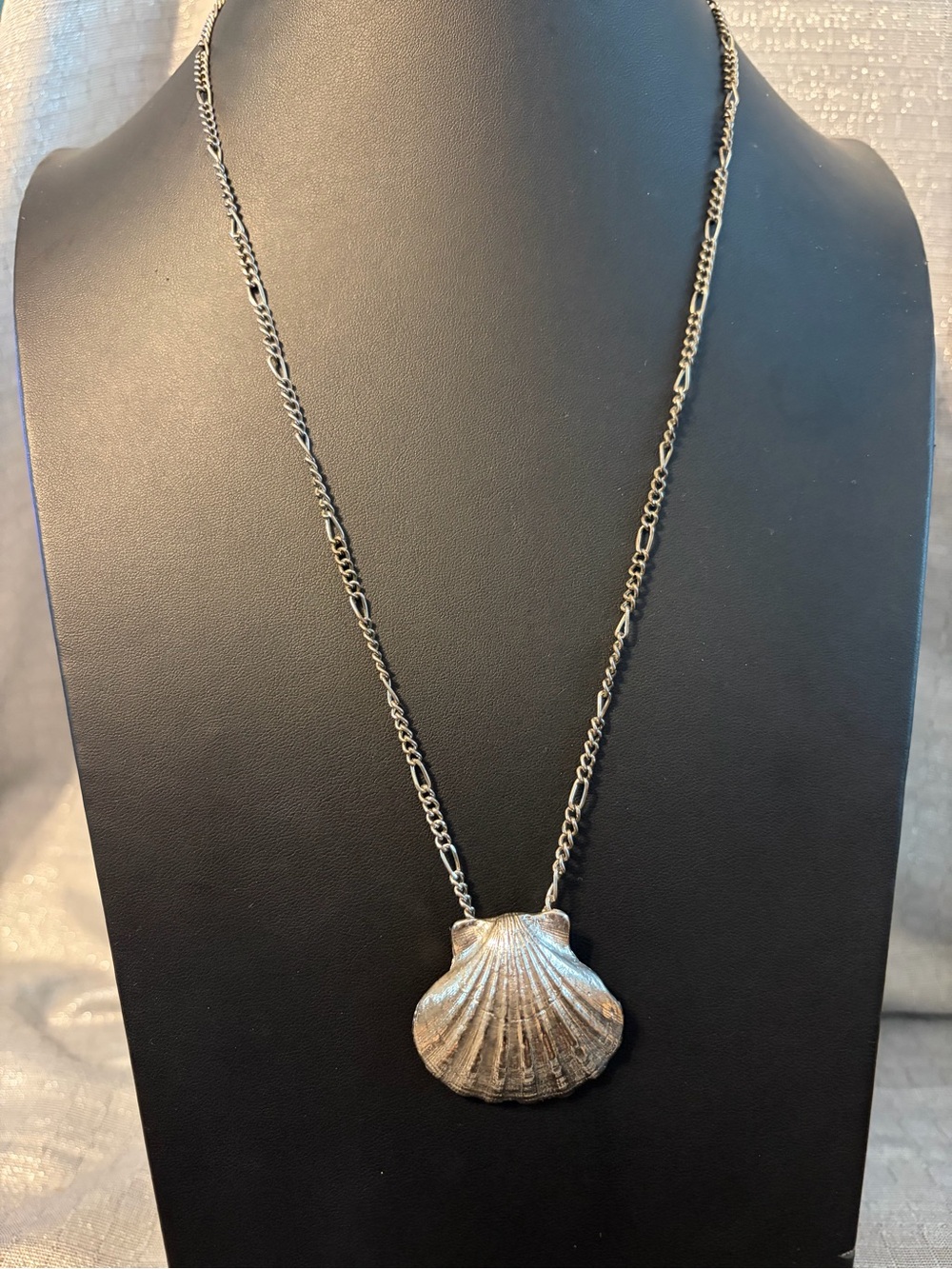 Vintage Sterling Silver Scallop Shell Necklace